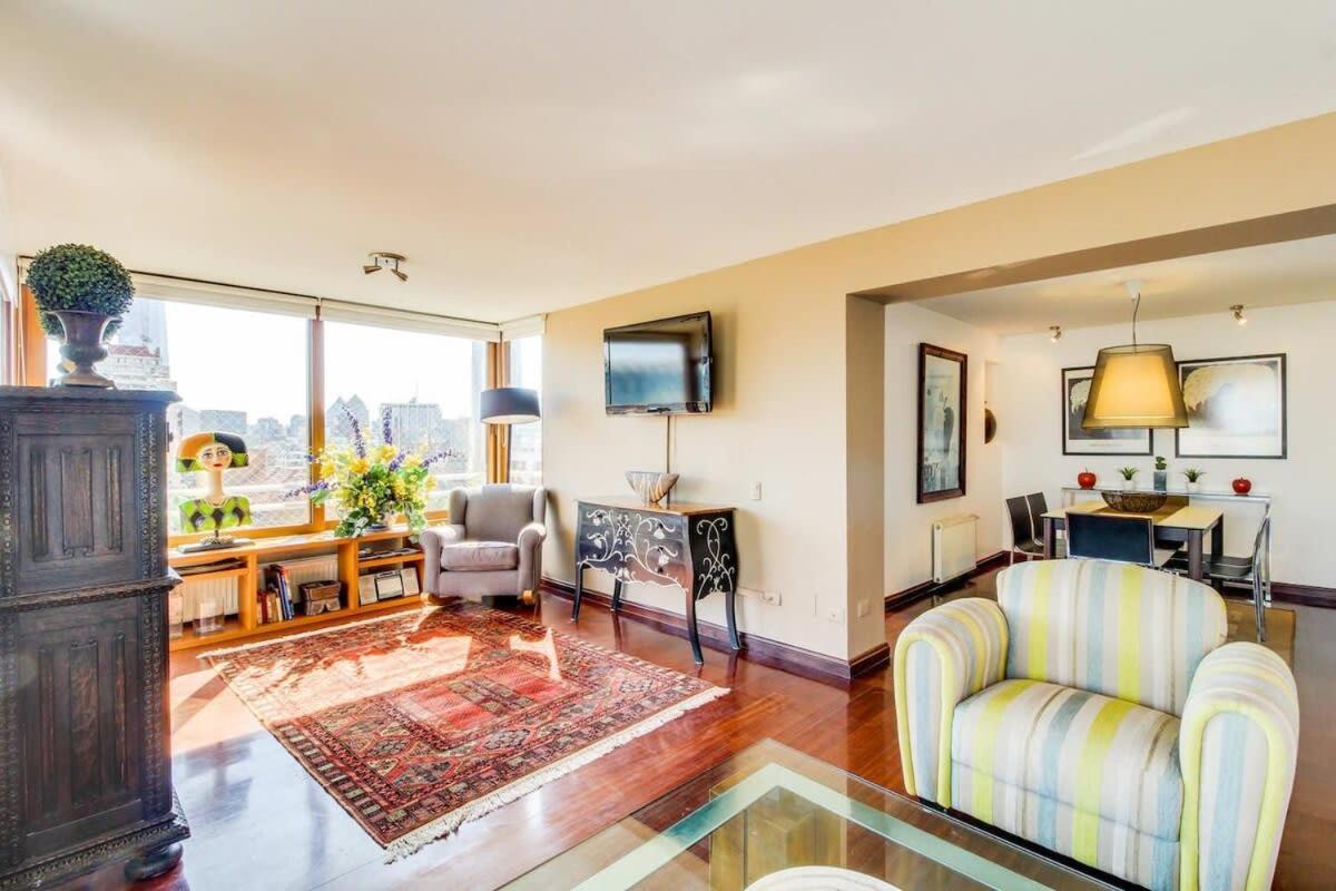 El Golf - Fantastic 2 Bedroom In El Golf * Santiago de Chile